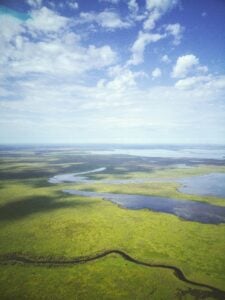 Le drainage des zones humides et les émissions de gaz à effet de serre dans la région des Prairies au Canada